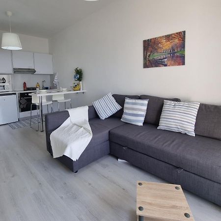 Super Modern Beachfront 1 Bedroom - Sleeps 4 リマソール エクステリア 写真